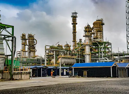 Dangote Refinery IPO Heads to Close as Nigeria Tests Retail Appetite