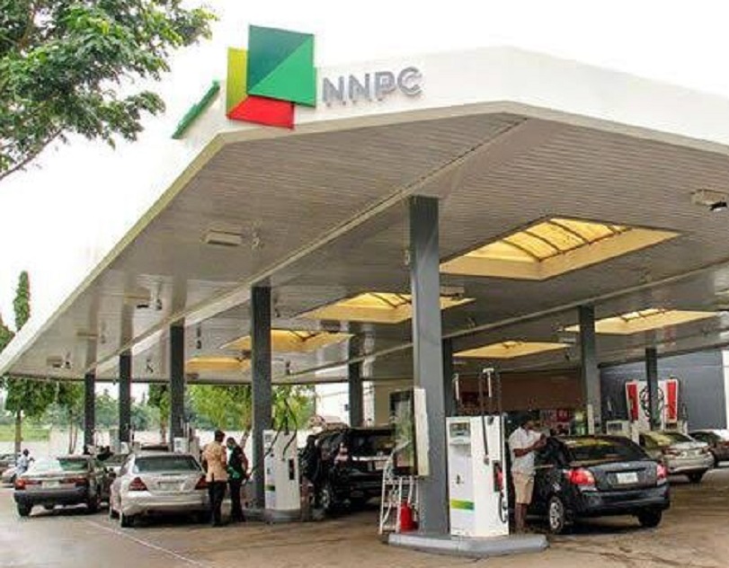 Federal Government Introduces 30-Day Petrol Discount at NNPC Stations