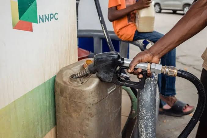 Petrol Discount Eludes Motorists as NNPCL Pump Price Returns to N1,405