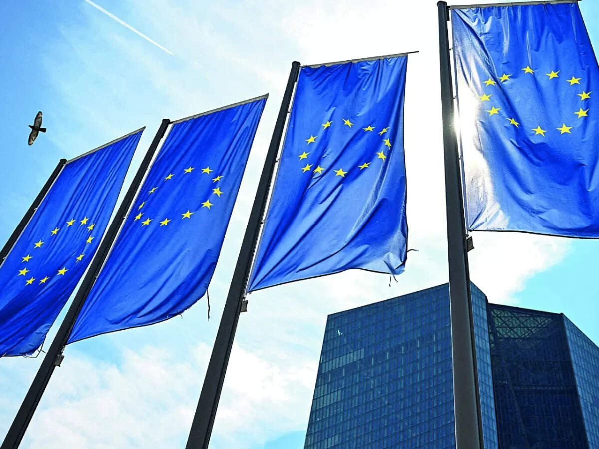 France’s fiscal stress sends euro-crisis signals through bond markets